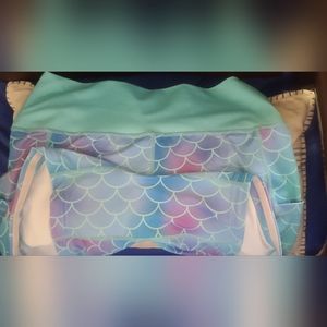 Lg 5 in. CVG mermaid shorts